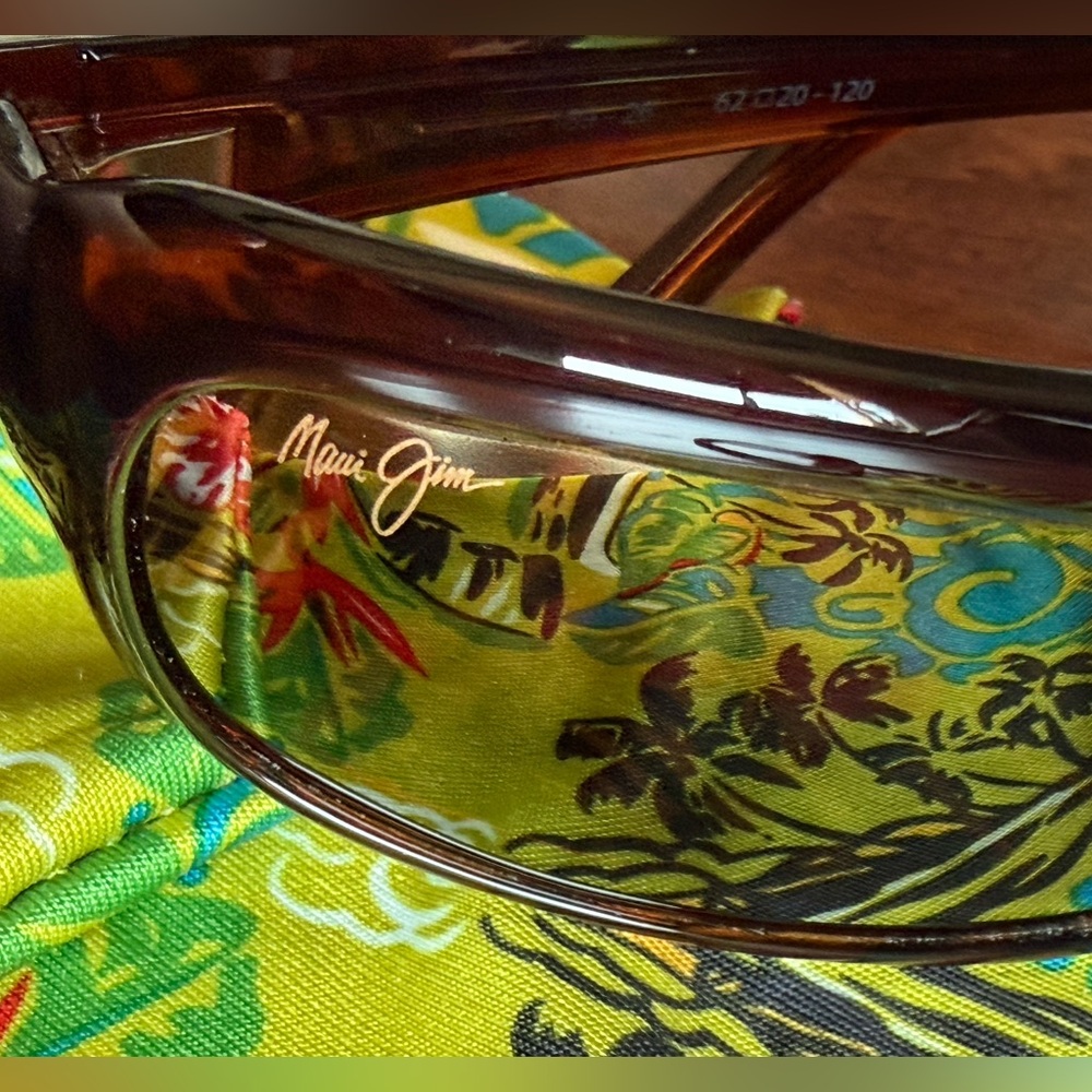 Maui Jim Lagoon MJ 189-26 sunglasses with case and cloth/bag - Picture 2 of 8